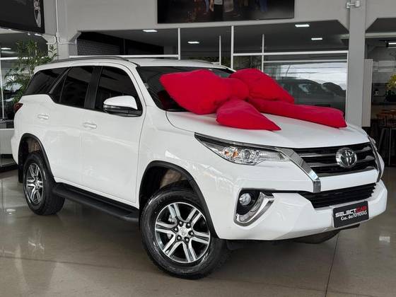 TOYOTA HILUX 2.7 SR 4X2 CD 16V FLEX 4P AUTOMÁTICO